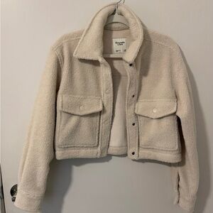 🌀Abercrombie Cropped Sherpa Shirt Jacket - Size XS | Color: Cream